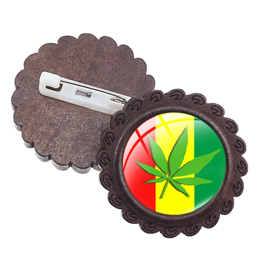 Кисточки и броши с изображением Боба Марли в стиле знаменитой японской регги