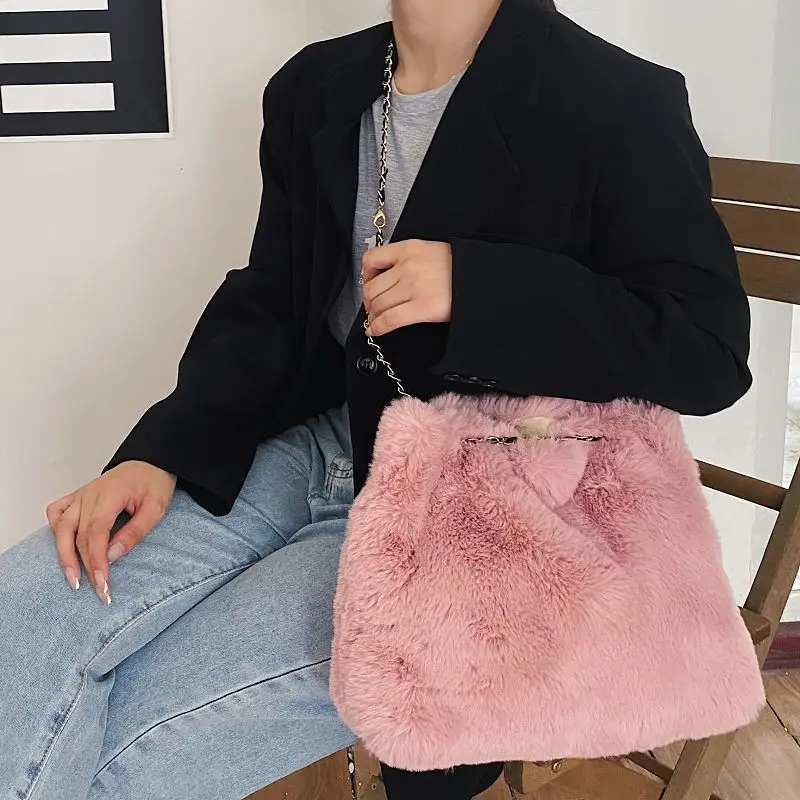 2021 winter new ladies faux fur messenger bag large capacity plush shoulder bag female pink tote bag chain shopping handbag