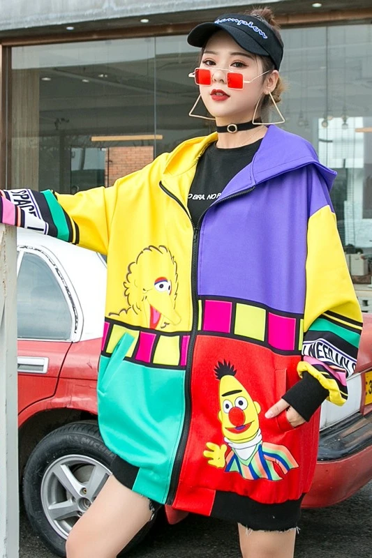

Thailand tide brand 2020 spring and autumn new net red hip hop hit color cartoon printing loose large size hooded jacket women
