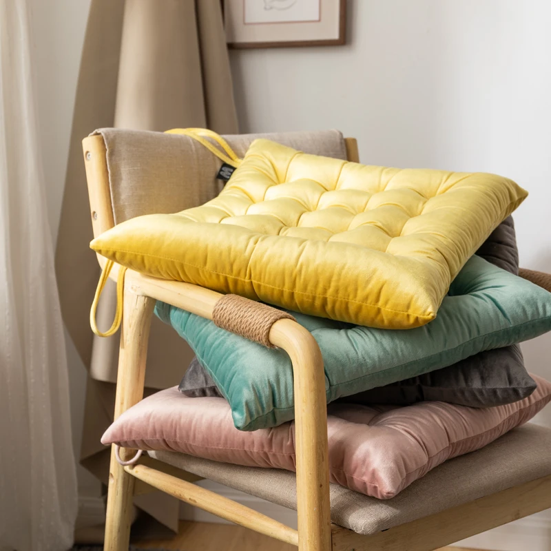 Мягкая удобная мягкая бархатная Подушка на стул однотонная с 2 антискользящими