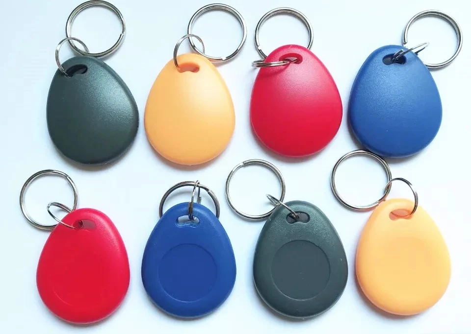 

10pcs/lot UID Changeable IC tag keyfob for 1k 13.56MHz Writable 0 zero HF ISO14443A Chinese Magic Backdoor Command