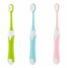 Зубная щетка детская с короткой ручкой из бамбукового угля