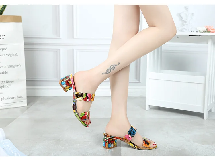 

Ladies Slippers Summer Color Matching Rhinestone Thick Heel Flip-Flops Design Medium Heel Female Sandals Size 35-41