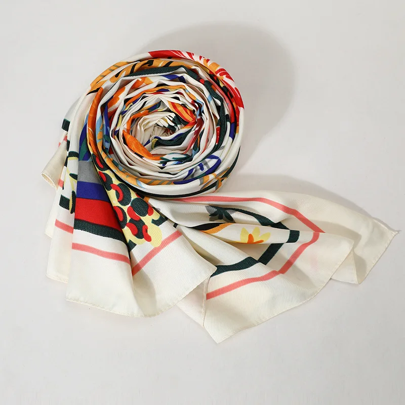 

sunscreen Silk Wraps Scarf Summer Shawls ScarvesLadyBandana Hijabs beach Bufand de seda Foulard ensoieprotecto solar playa rusia