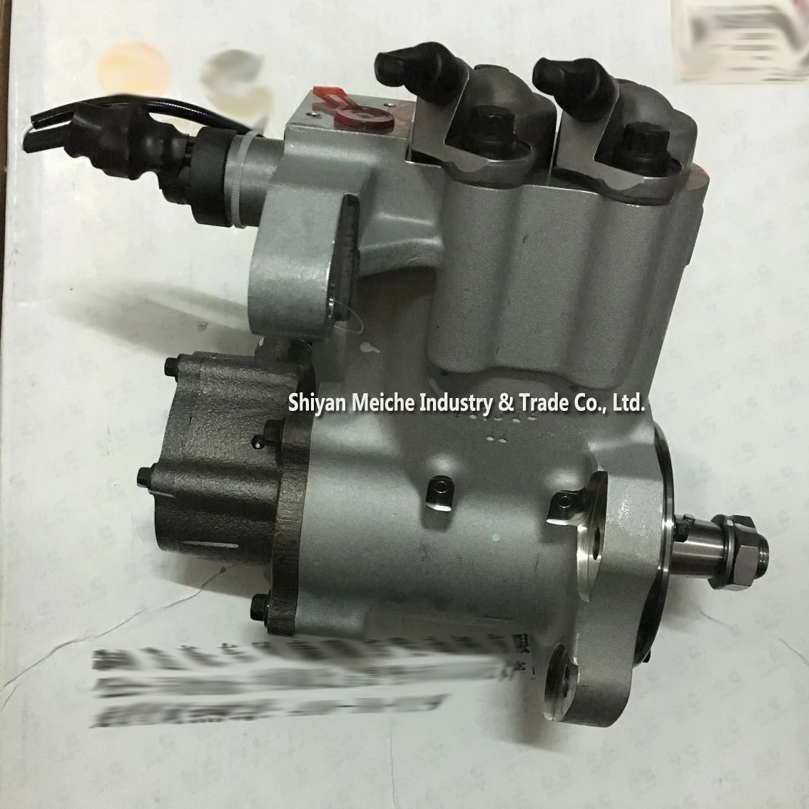 Fuel injection pump high quality engine parts 2872930 diesel injection pump