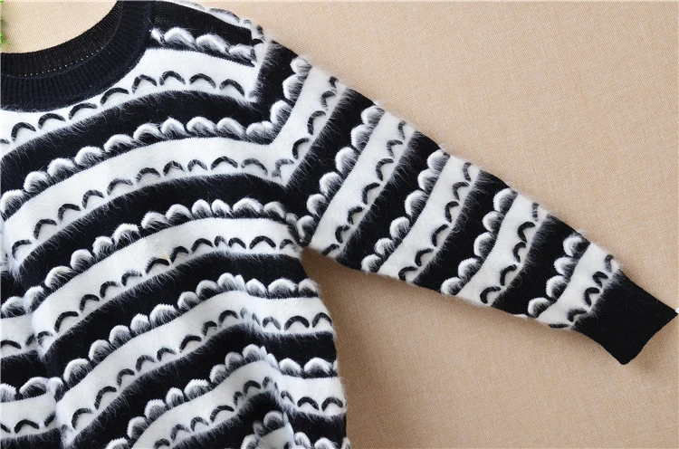 Black and white striped lace pattern sweater ladies bottom pullover velvet products Angora rabbit fur round neck | Женская одежда