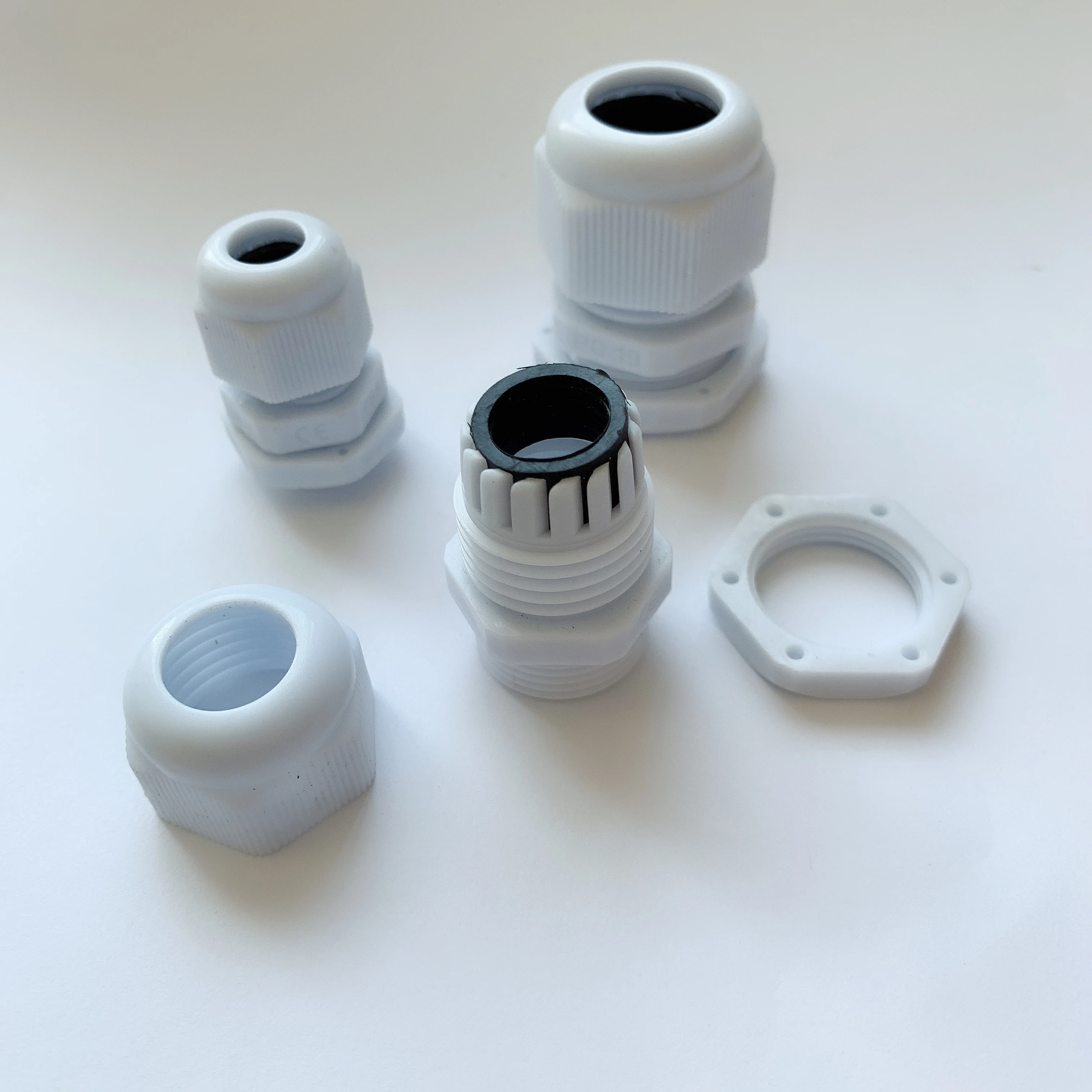 1 шт. нейлоновый пластиковый водонепроницаемый соединитель IP68 PG36/42/48/63 кабельный