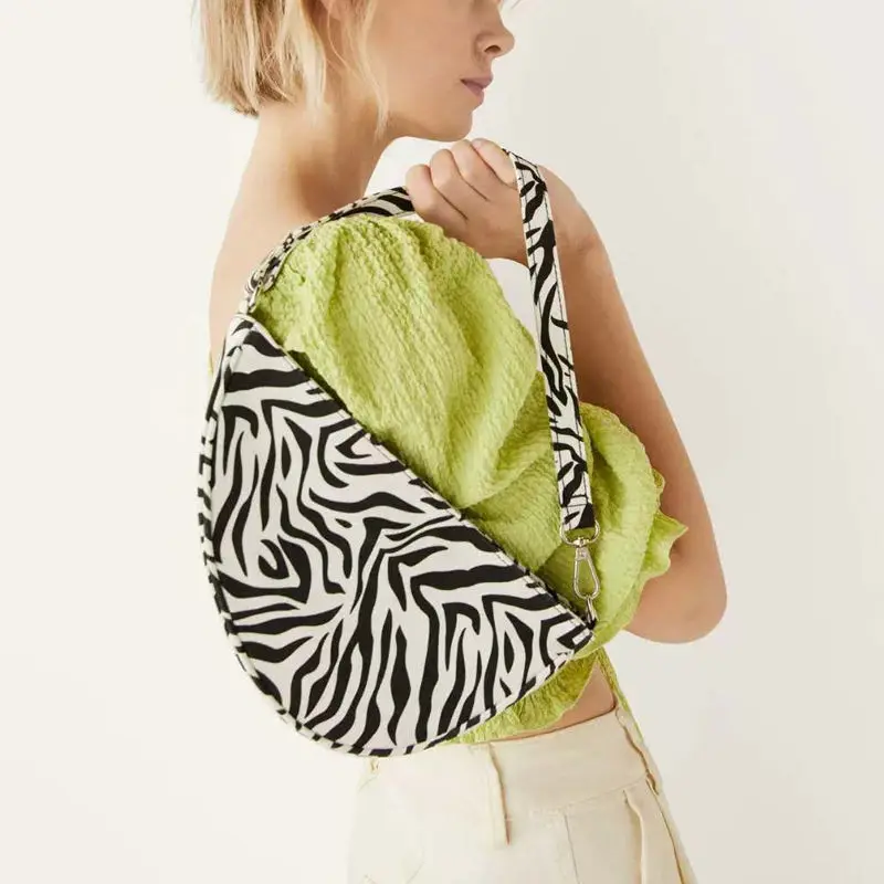 

Elegant Zebra Pattern Ladies Underarm Bag Simple PU Leather Women Saddle Handbags Fashion Chain Female Shoulder Crossbody Bags