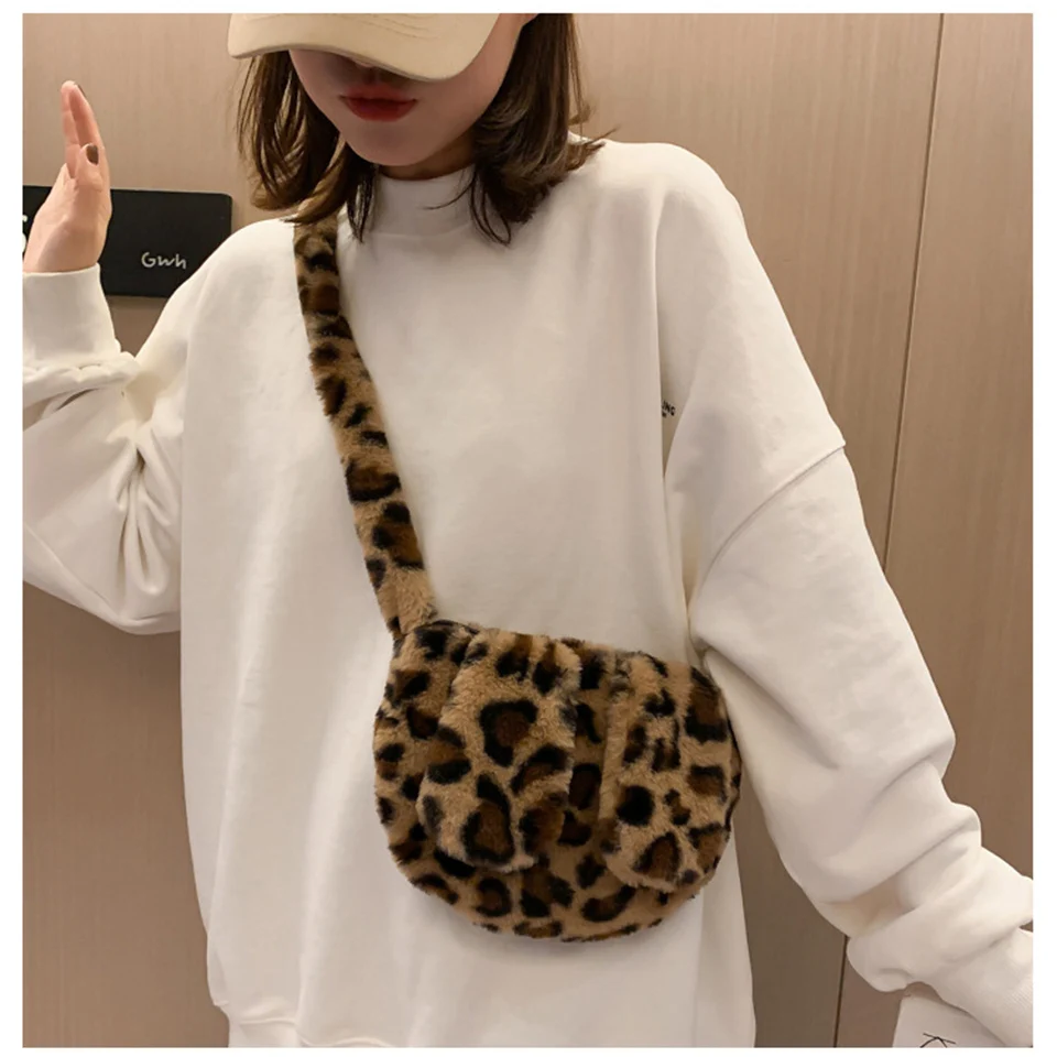 Женская сумка на плечо с леопардовым принтом и искусственным мехом, мягкая зимняя плюшевая ручная сумка с заячьими ушками для женщин, пушис... от AliExpress WW