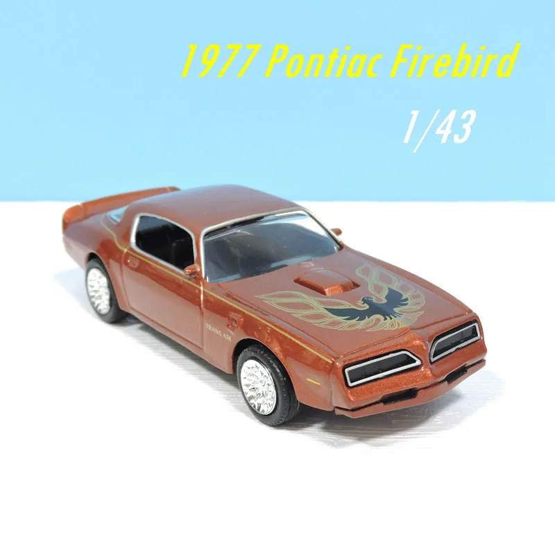 Литая модель автомобиля Pontiac Firebird Trans Am 1/43 из сплава украшение Классический