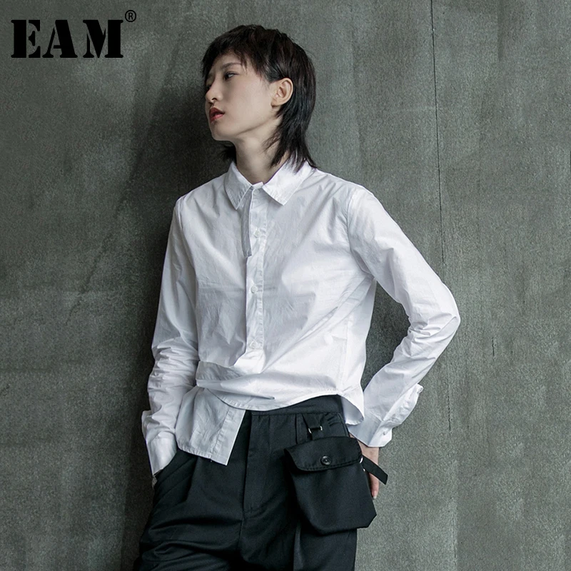 [EAM] Женская Черно белая Асимметричная блузка с разрезом новая свободная рубашка