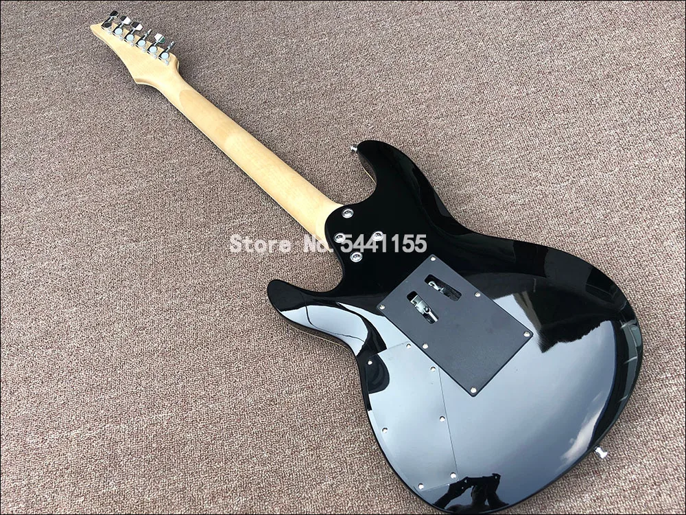 

2020 High quality electric guitar,Mahogany body With quilted maple Top electric guitar,,free shipping