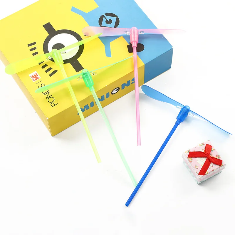 Удивительная светодиодная вращающаяся бамбуковая стрекоза летающие игрушки