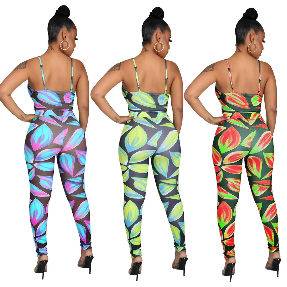 Женское короткое пальто с цифровым принтом без рукавов |