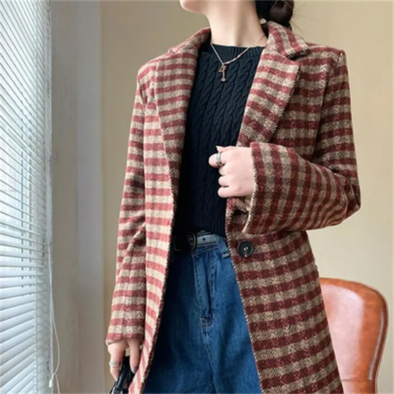 

Fashion loose casual Plaid Blazers female spring winter New high-quality business thickening wool Blazers women coat women
