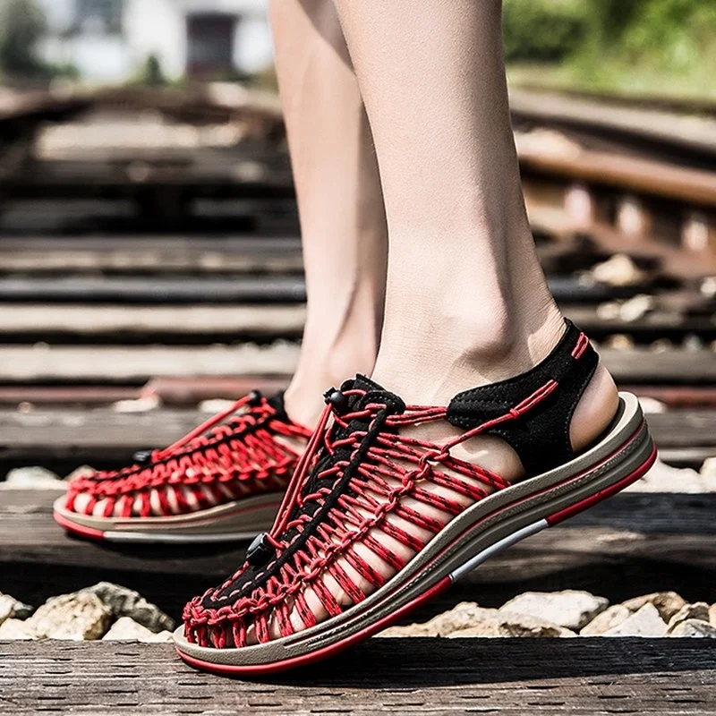 

Men's Sandals 2021 New Summer Breathable Soft Flat Sandals Outdoor Beach Slip On Fashion Leisure Woven Sandals Men Casual Shoes