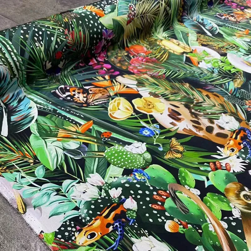 

19mm stretch silk fabric Fashion forest world pattern stretch crepe de chine silk shirt dress sleepwear fabric