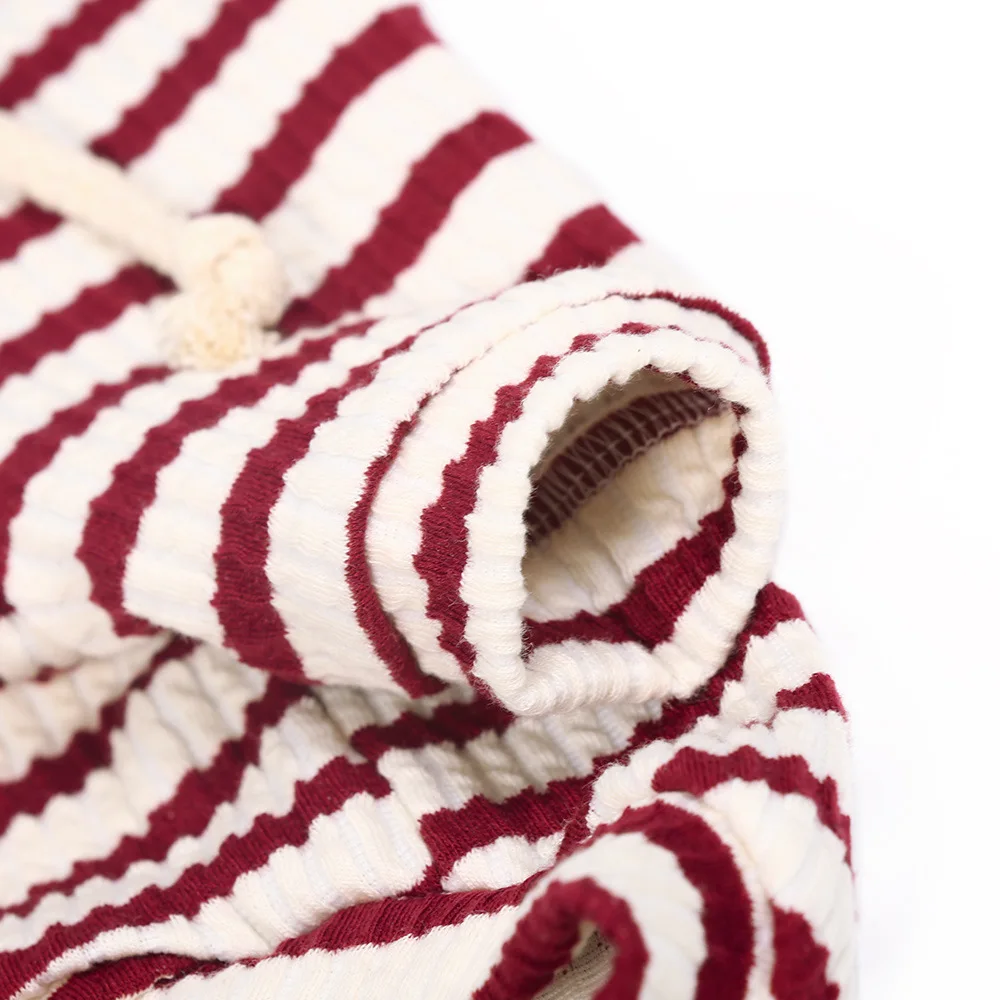 

Cotton Pet Dog Clothes for Small Dogs Winter Warm Dog Hooded Coat Jackets Chihuahua Pug Outfits Puppy Cat Clothing Pets Products