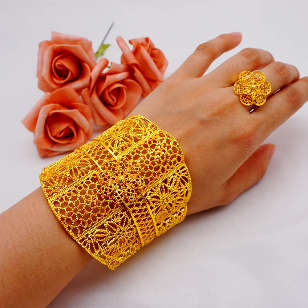 

Middle East Bracelet For Women Gold Color Wide African India Bangles & Ring Dubai Bridal Wedding Banquet Gifts Party