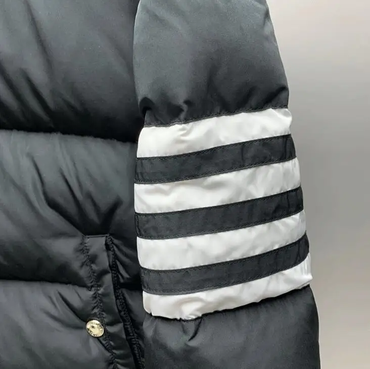 

TB THOM BULUO Brand Men Down Coats Slim Fit Hooded Short Down Jacket Striped Solid Thick Casual Autumn Winter Clothing 2021 New