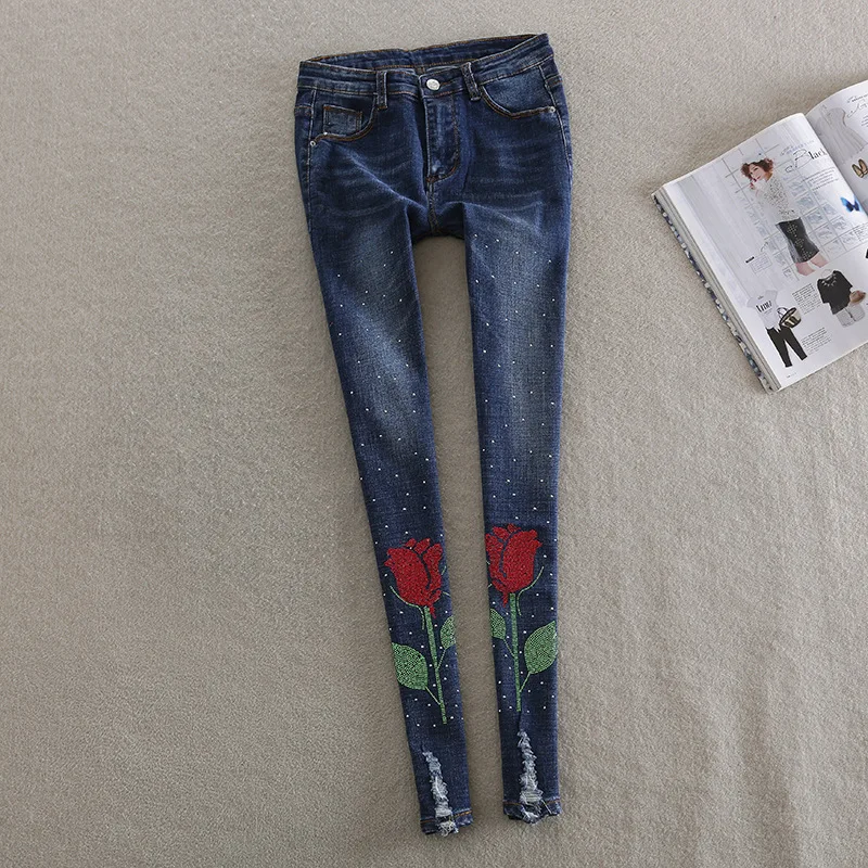 

New women's jeans hot drilling 2020 spring and summer Slim was thin feet pants stretch holes pencil pants jeans women tide