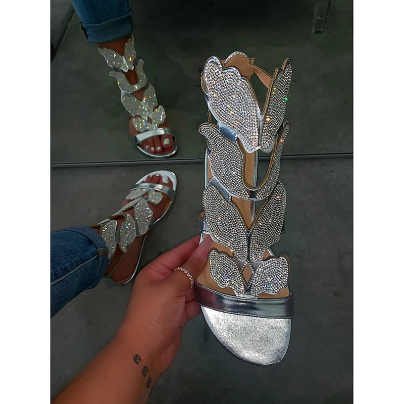 Шикарные сандалии со стразами Женская обувь Модель 2020 года Модные пляжные на