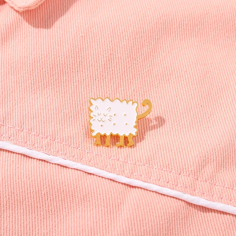 

Lovely Little White Sheep Brooch Biscuit Lamb Brooch Cute Alloy Animal Brooch Exquisite Cartoon Lamb Lapel Pins Friends Gifts