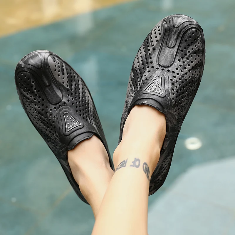 Summer Men Clogs Quick Dry Sneakers Home Slippers Outdoor Garden Shoes Beach Sandals Mules Antiskid Bathroom | Спорт и развлечения