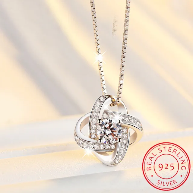 

2022 New Four Leaf Clover Choker Necklace Jewelry Flower 925 Silver Moissanite Pendant Necklace Chain Birthday Gift For Women