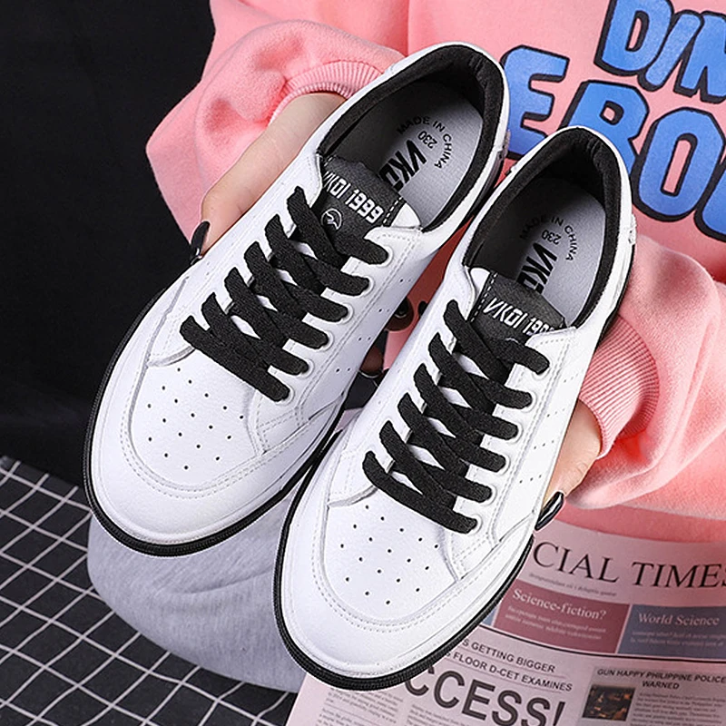 

Fashion Women platform sneakers 2020 autumn winter women letter lace-up platform shoes Star same style white shoes woman cozy