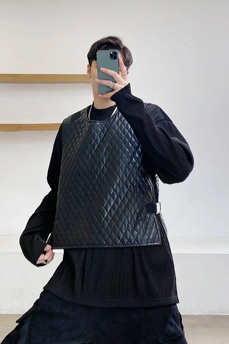 

IEFB Design Niche Dark Personality Functional Style Men's Tactical PU Leather Vest Black Round Collar Side Button Tops 9Y536301