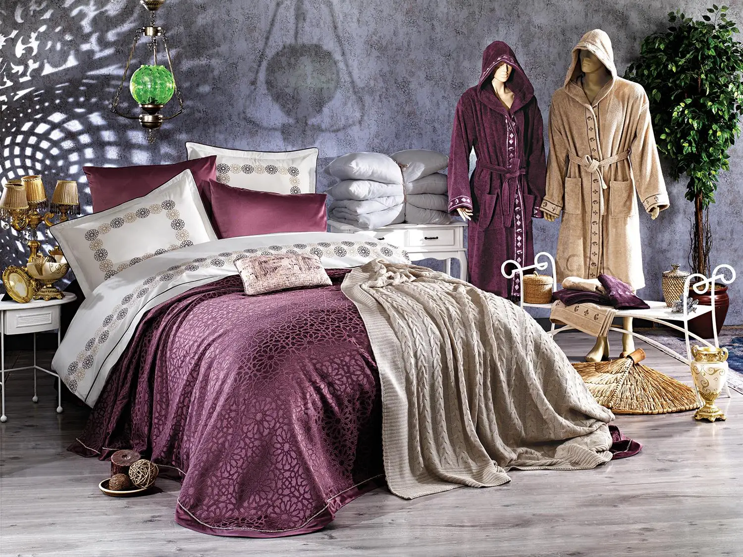 

Anna Dowry Package Damson 18 Piece