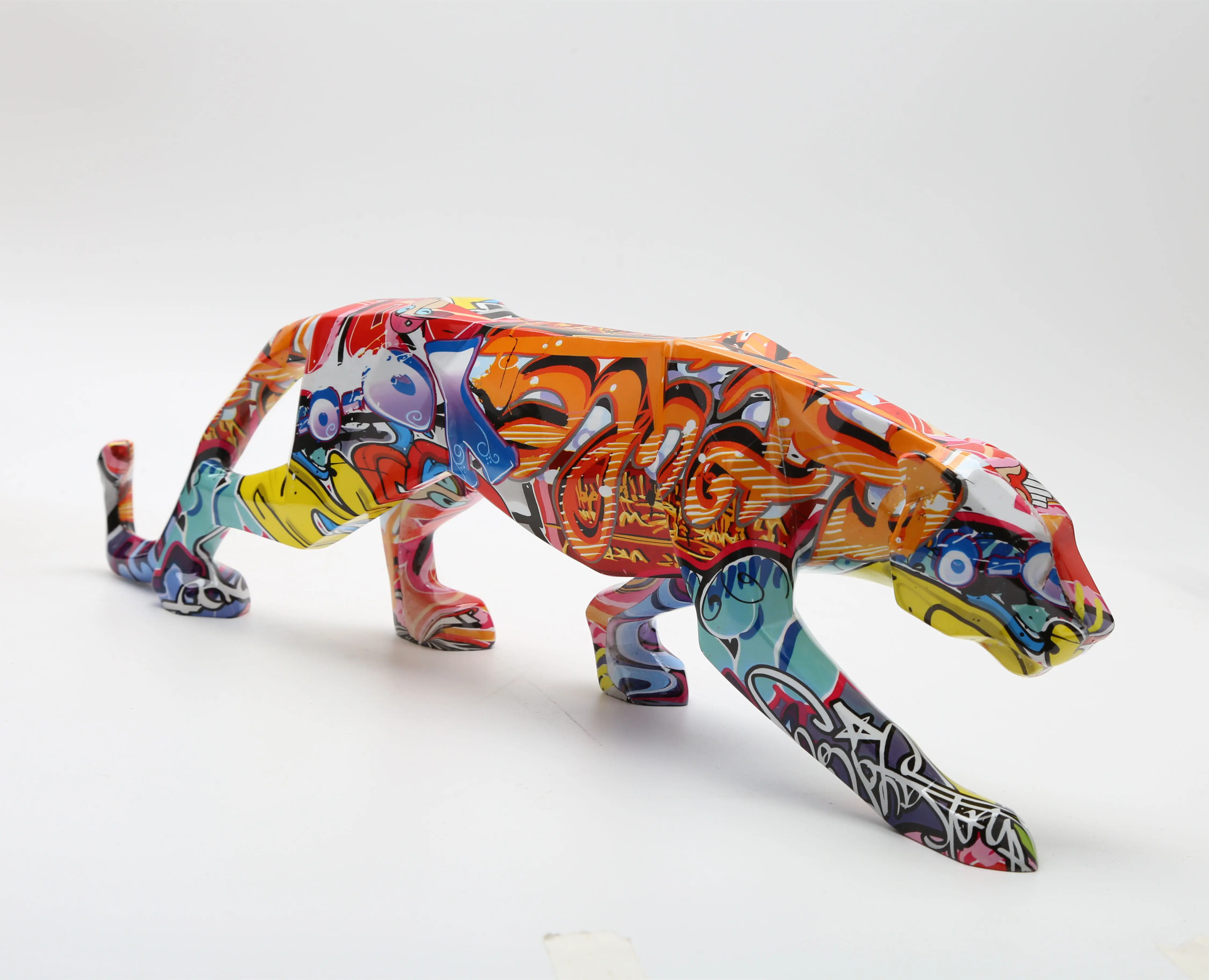 

Художественные украшения с рисунком граффити, простые креативные статуи леопардового цвета для дома, входа, винного шкафа, офиса, поделки и...