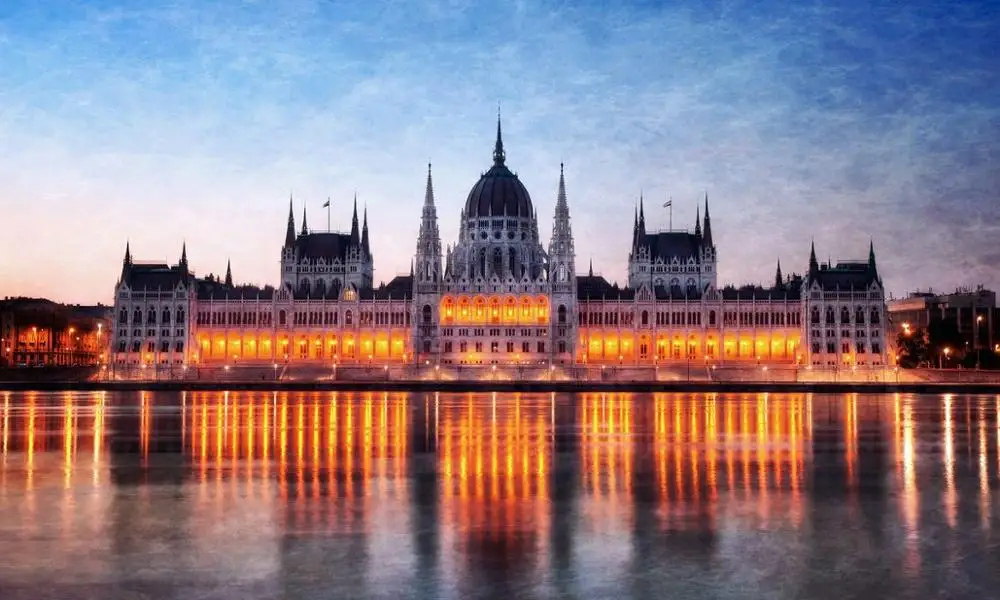 Европейский стиль мир знаменитая архитектурная подсветка ночная сцена HD Цвет