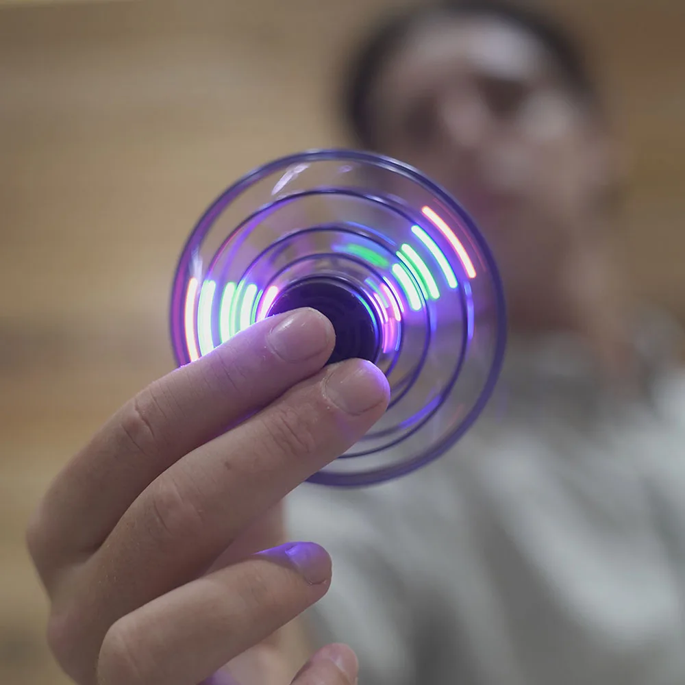Flynova RC мини НЛО RC Квадрокоптер Fingertip обновление полета гироскопа Летающий Спиннер декомпрессия RC игрушки подарки для взрослых и детей