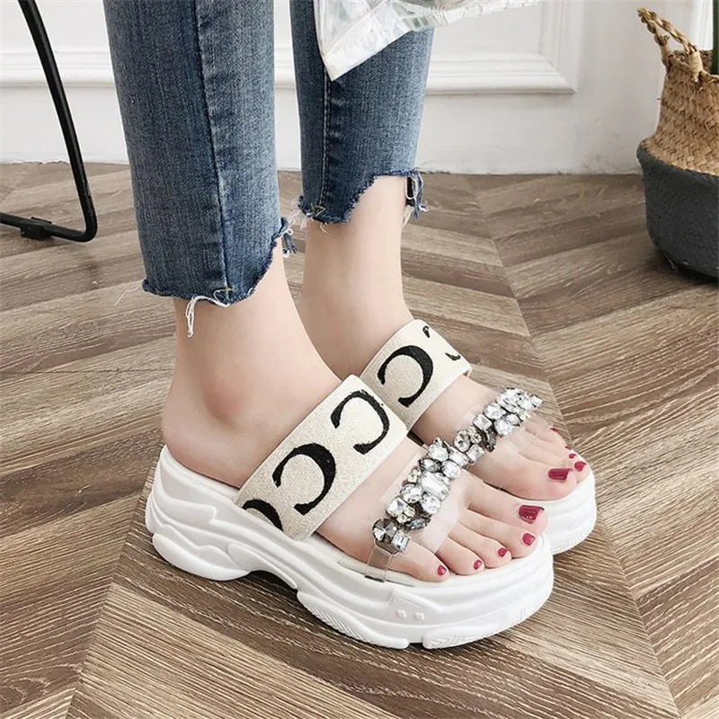 Летняя новая модная обувь женские тапочки для отдыха с открытым носком удобная