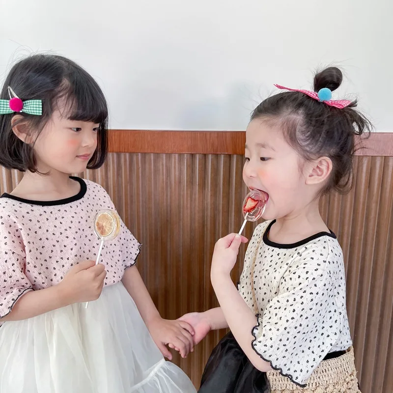

2021 Girls T-shirt Summer New Product Simple Soft Skin Friendly Round Neck Roll Hem Children Broken Flower Top