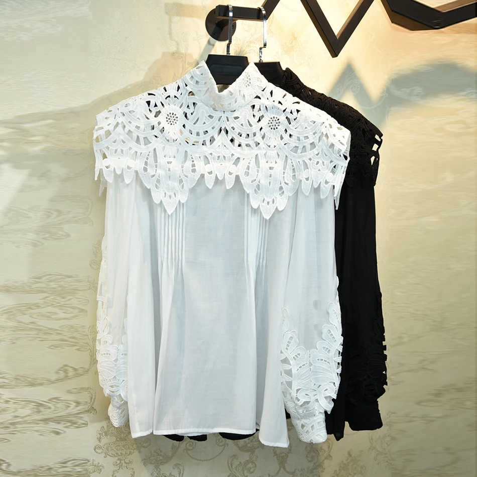 Модный топ с воротником-стойкой и длинными рукавами-фонариками в виде листьев