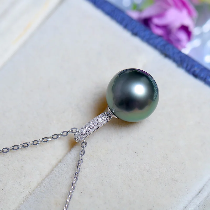 Женская подвеска из белого золота 18 К с натуральным черным таитянским жемчугом |