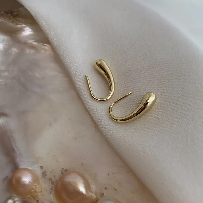 

Minimalist Trendy Cold Wind Copper 18K Gold Plated Water Drop Earrings Big Luxury Sense Of All-match Hong Kong Style Earrings