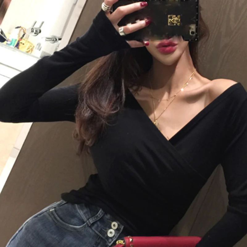 Новая весенняя Сексуальная футболка Женская эластичная летняя женская одежда