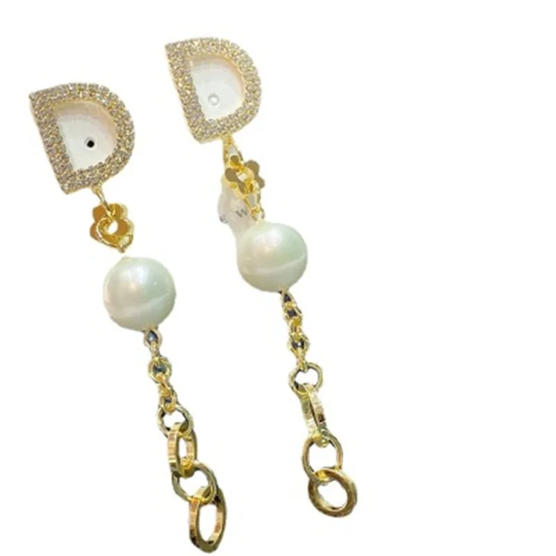 

2021 New Korean Flower Pearl D Letter Dangle Earrings Office Career Fashion Jewelry For Women Pendientes Mujer Trendy Brincos
