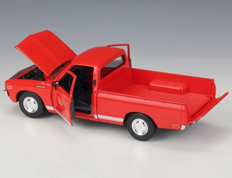 1:24 Maisto 1973 Datsun 620 пикап красный 1971 510 желтый | Игрушки и хобби