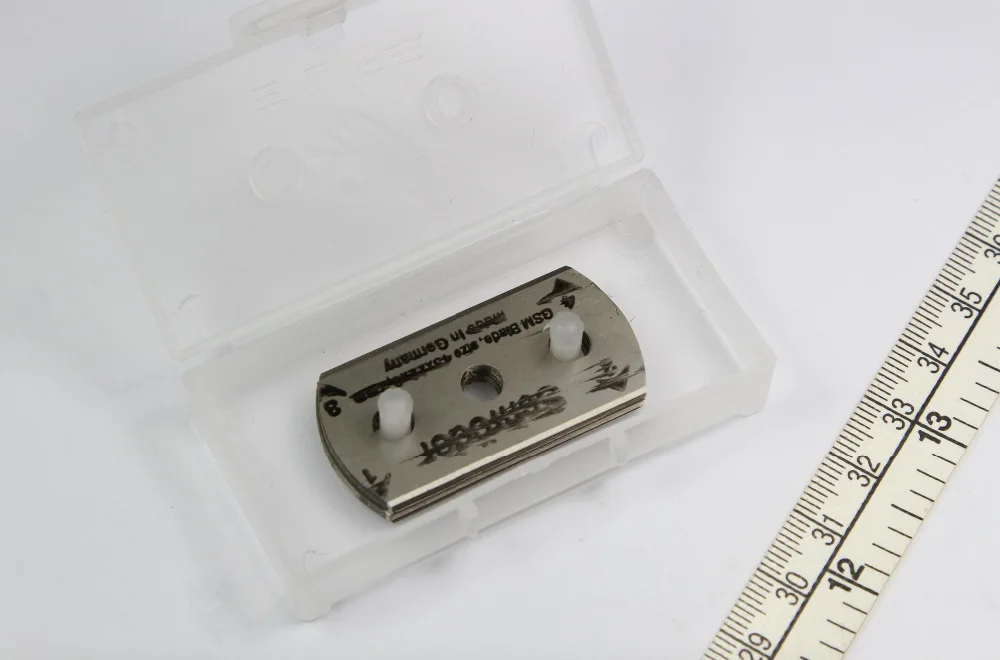 

SEWING MACHINE SPAER PARTS THREAD CUTTER KNIVES
