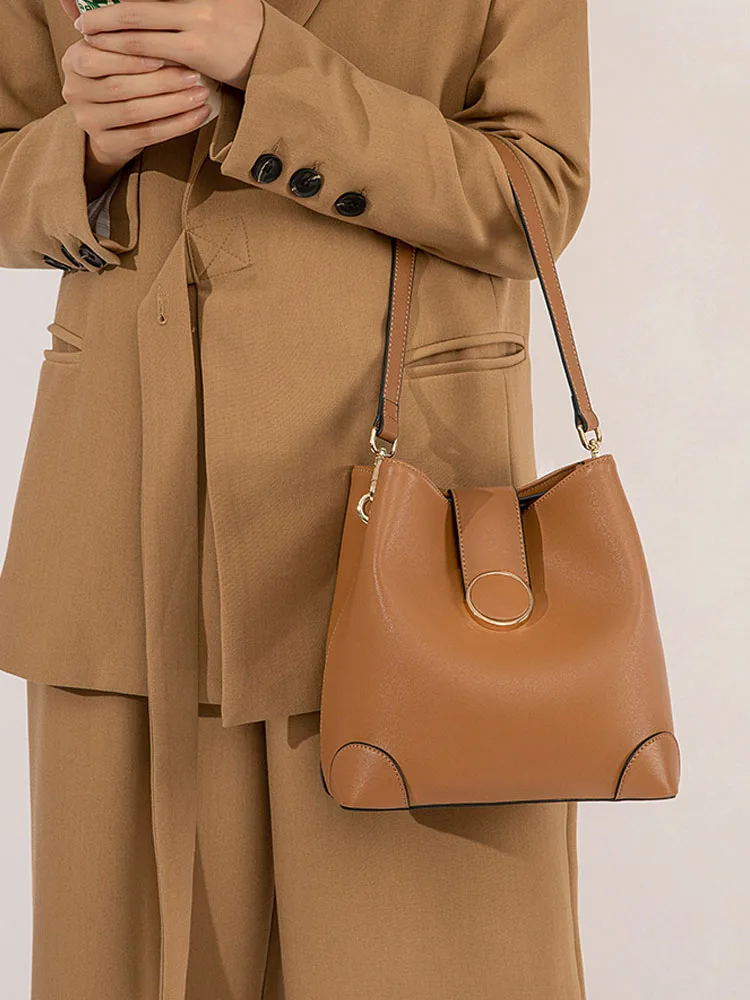 

New product 2021 Real Cowhide Fashion all-match bucket bag famous brand messenger shoulder bag high quality designer handbag