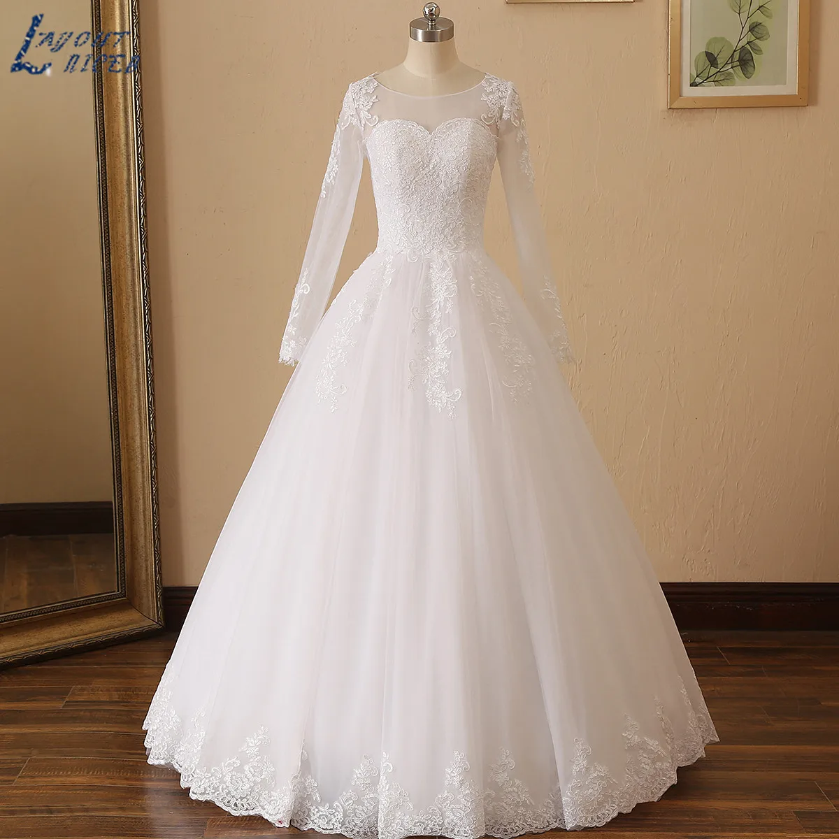 Платье Свадебное ТРАПЕЦИЕВИДНОЕ с длинным рукавом кружевное свадебное платье
