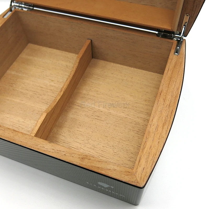 

COHIBA Cigar Case Humidor Travel cedar Wood cigar box With Humidier and Hygrometer carbon fiber face Humidors Cigars