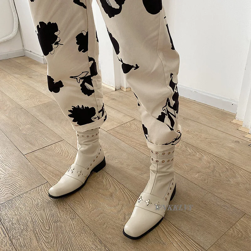 

Autumn winter low heel matin short boots 2020 women spaure toe metal rivets decor shoes back zipper handsome ankle botas 2020