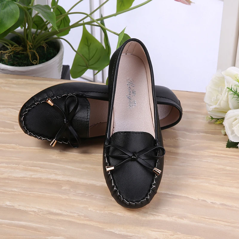 

2021 New Women Flats Ballet Shoes Cut Out Leather Breathable Moccasins Women Boat Shoes Ballerina Ladies Casual Shoes