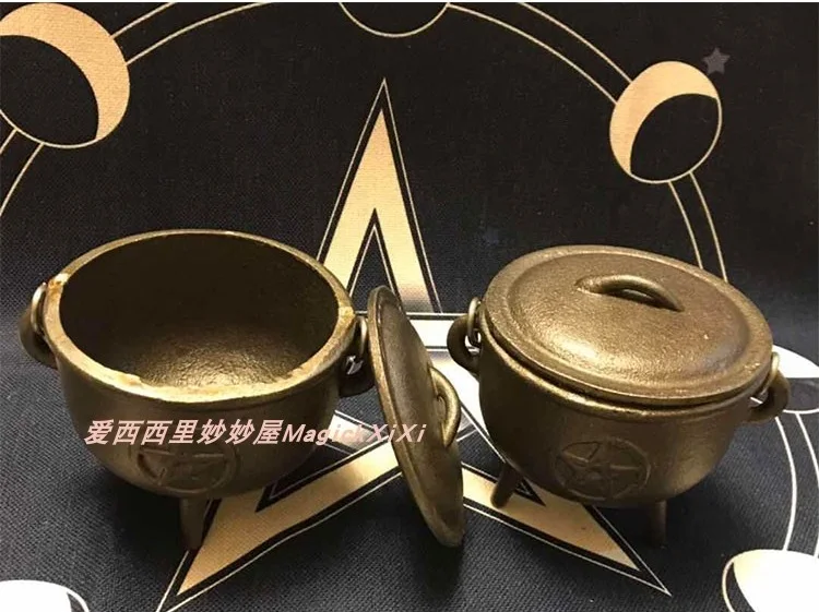 

WICCA Pentagram Pot Bellied Cast Iron Cauldron Burning Pots Altar Props witchcraft supplies Board Game11x10.5cm